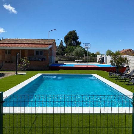 Casa Con Piscina, Villa Alarilla Fuentiduena de Tajo Exterior foto
