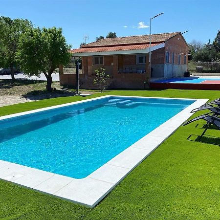 Casa Con Piscina, Villa Alarilla Fuentiduena de Tajo Exterior foto