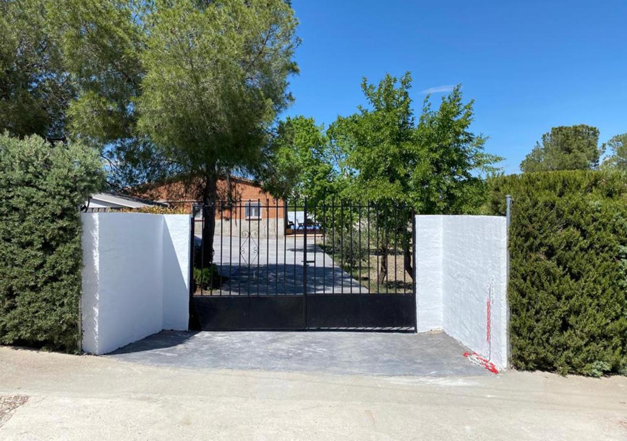 Casa Con Piscina, Villa Alarilla Fuentiduena de Tajo Exterior foto